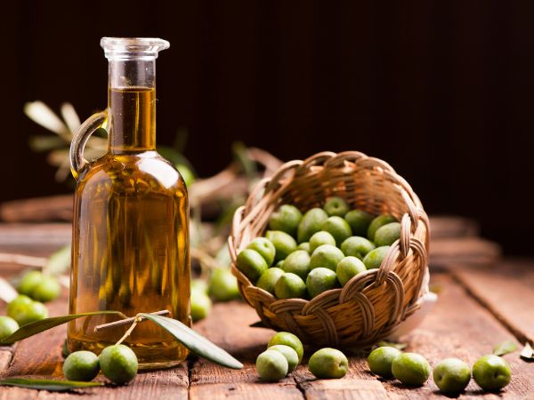 Co to jest oliwa z oliwek? Wszystko o korzyściach zdrowotnych oliwy z oliwek